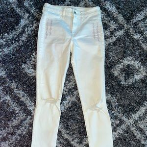Hollister High-Waisted Jeans